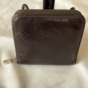 Louis Vuitton wallet
Get it TODAY  for $79